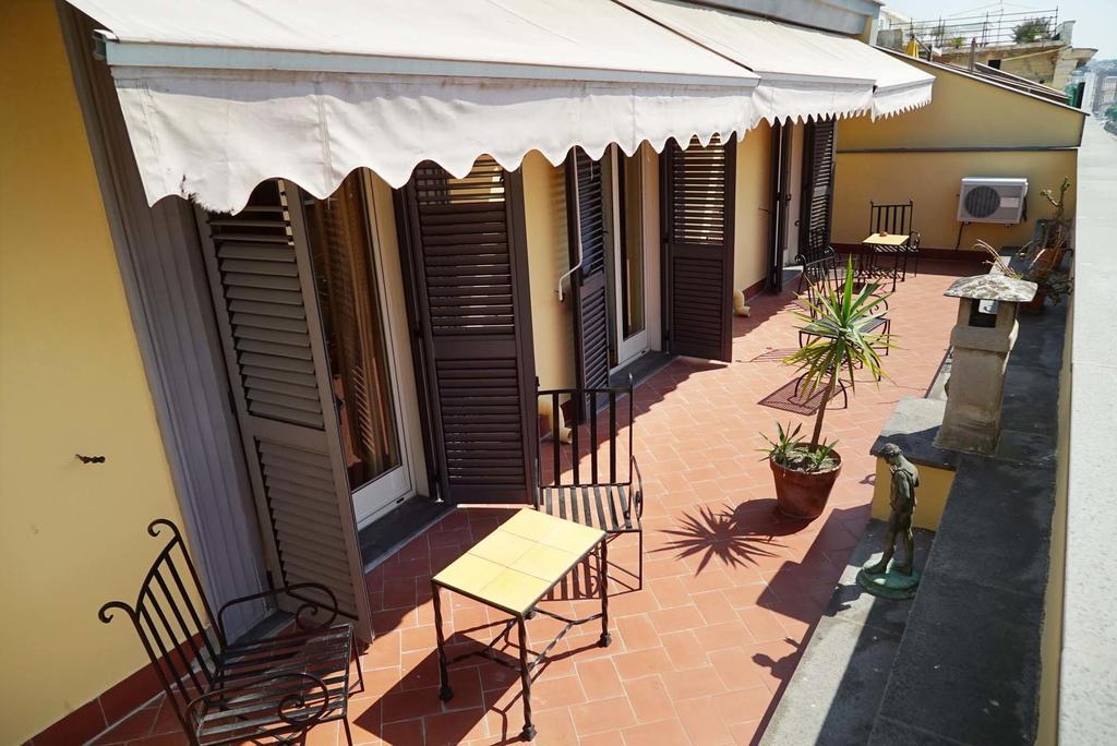 נאפולי Bed And Breakfast Riviera Di Chiaia Turrisi מראה חיצוני תמונה